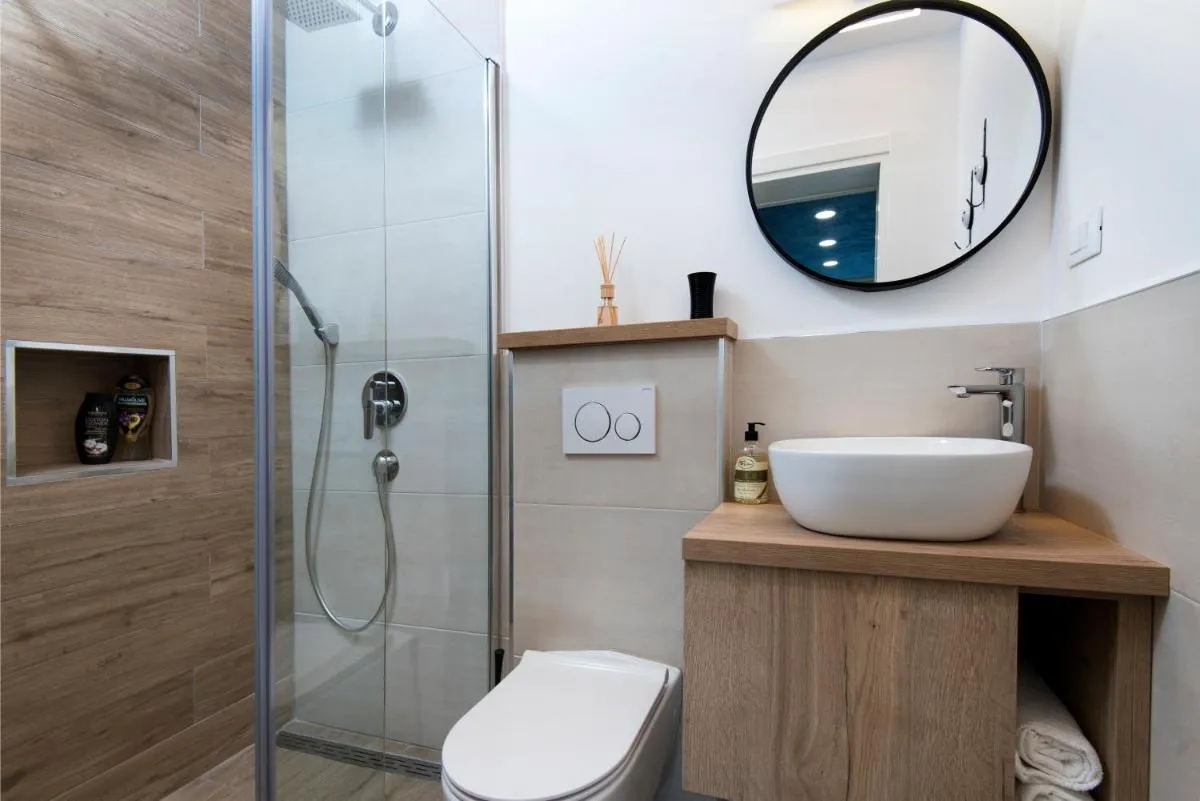 Image 2 of APARTMENTS-LUXURY
