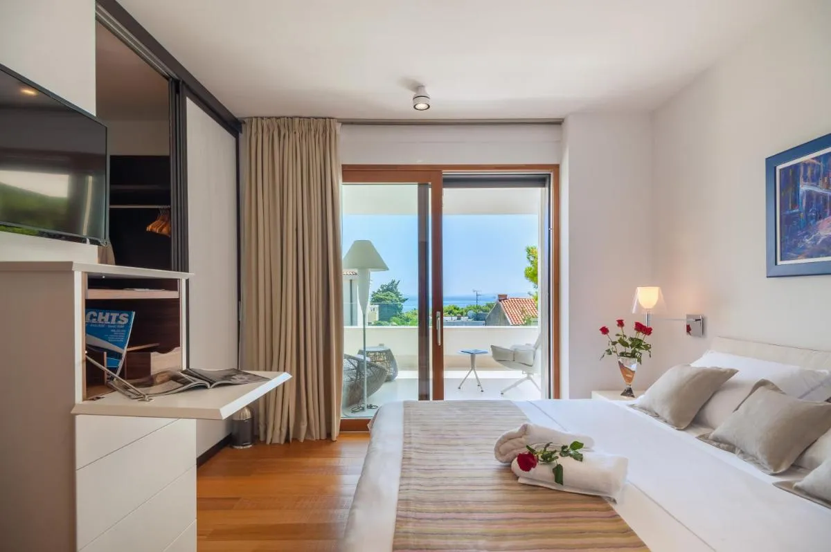 Image 1 of Alba Residence