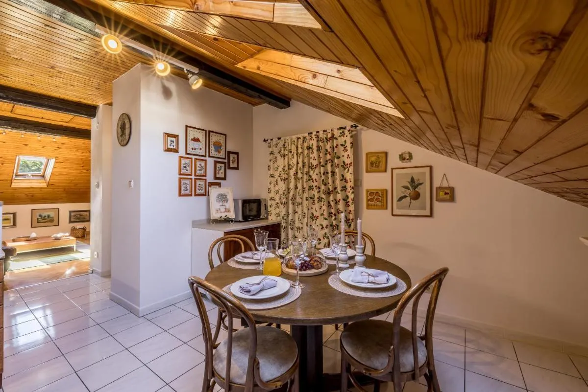 Image 5 of Amorina apartment