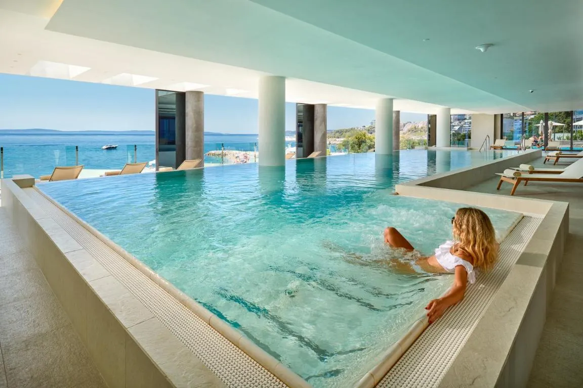 Image of Amphora Hotel