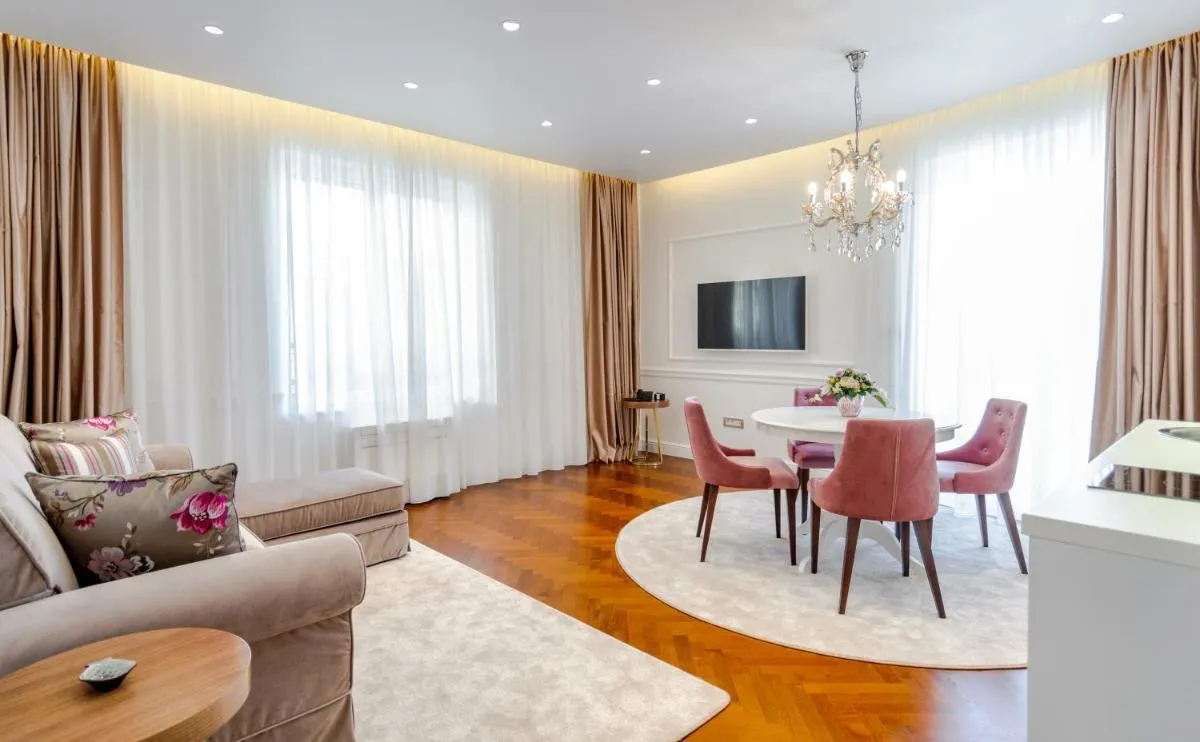 Image 4 of Ann Luxury Rooms