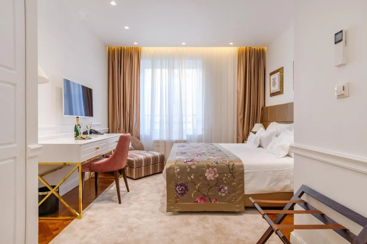 Image 1 of Ann Luxury Rooms
