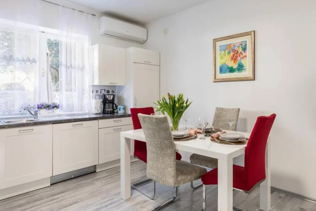 Image 3 of Apartman BUKI ****