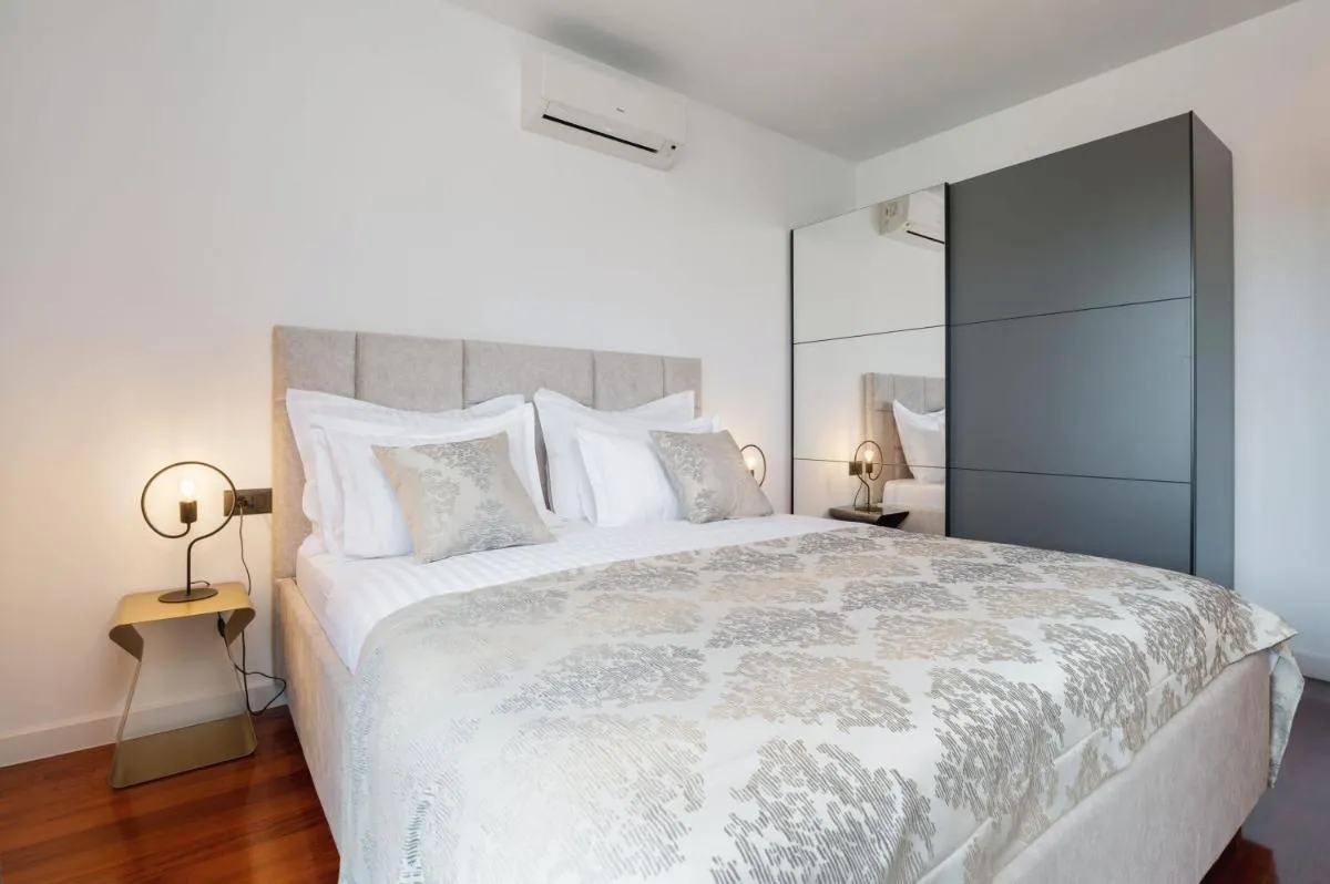 Image 6 of Apartman No 15