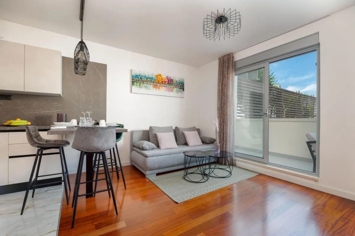 Image 3 of Apartman No 15