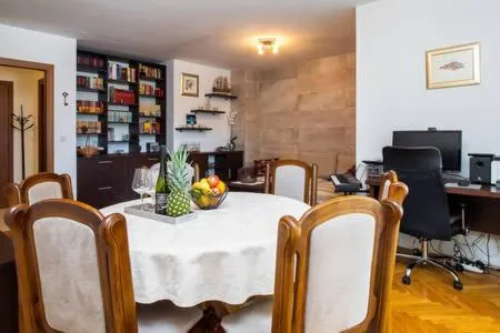 Image 4 of Apartment Bucka