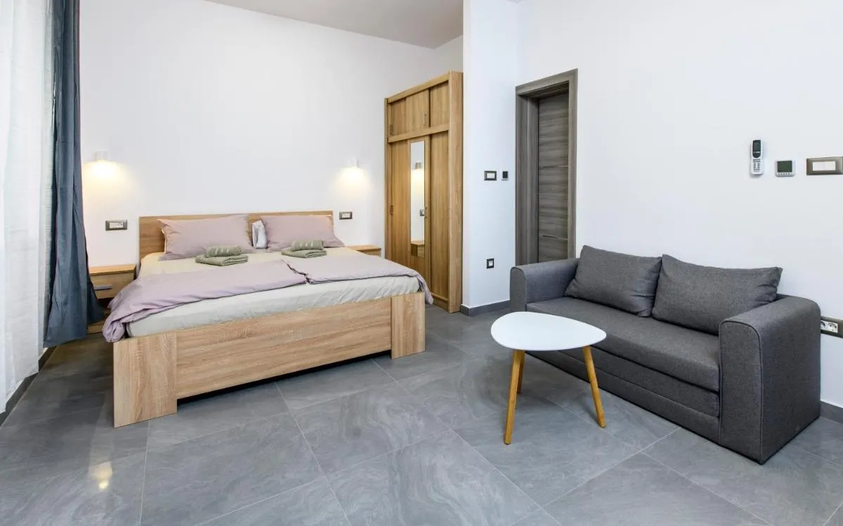 Image 6 of Apartment Delalle