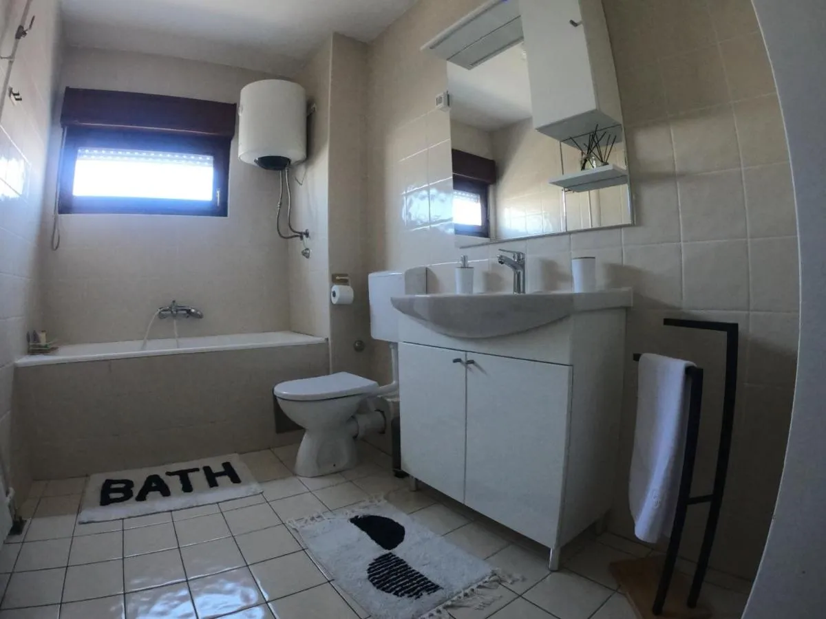 Image 2 of Apartment Ena