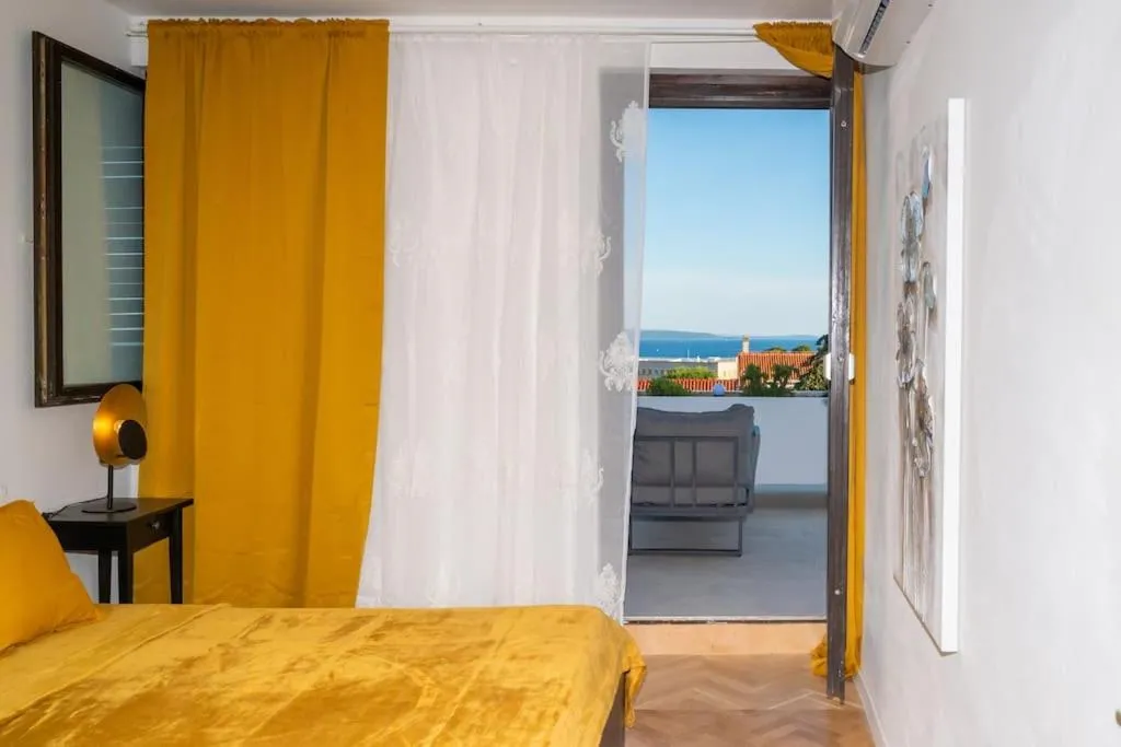 Image 1 of Apartment Horizont Split