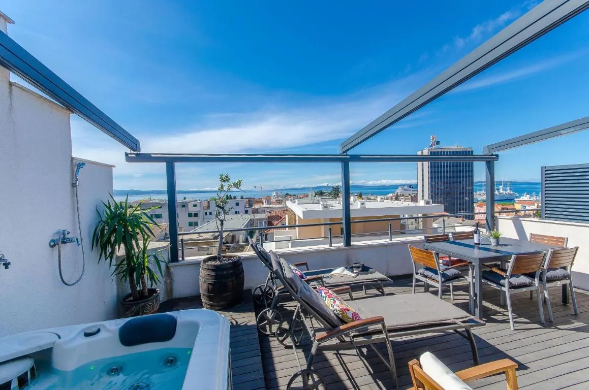 Image of Apartment Jacuzzi Sky
