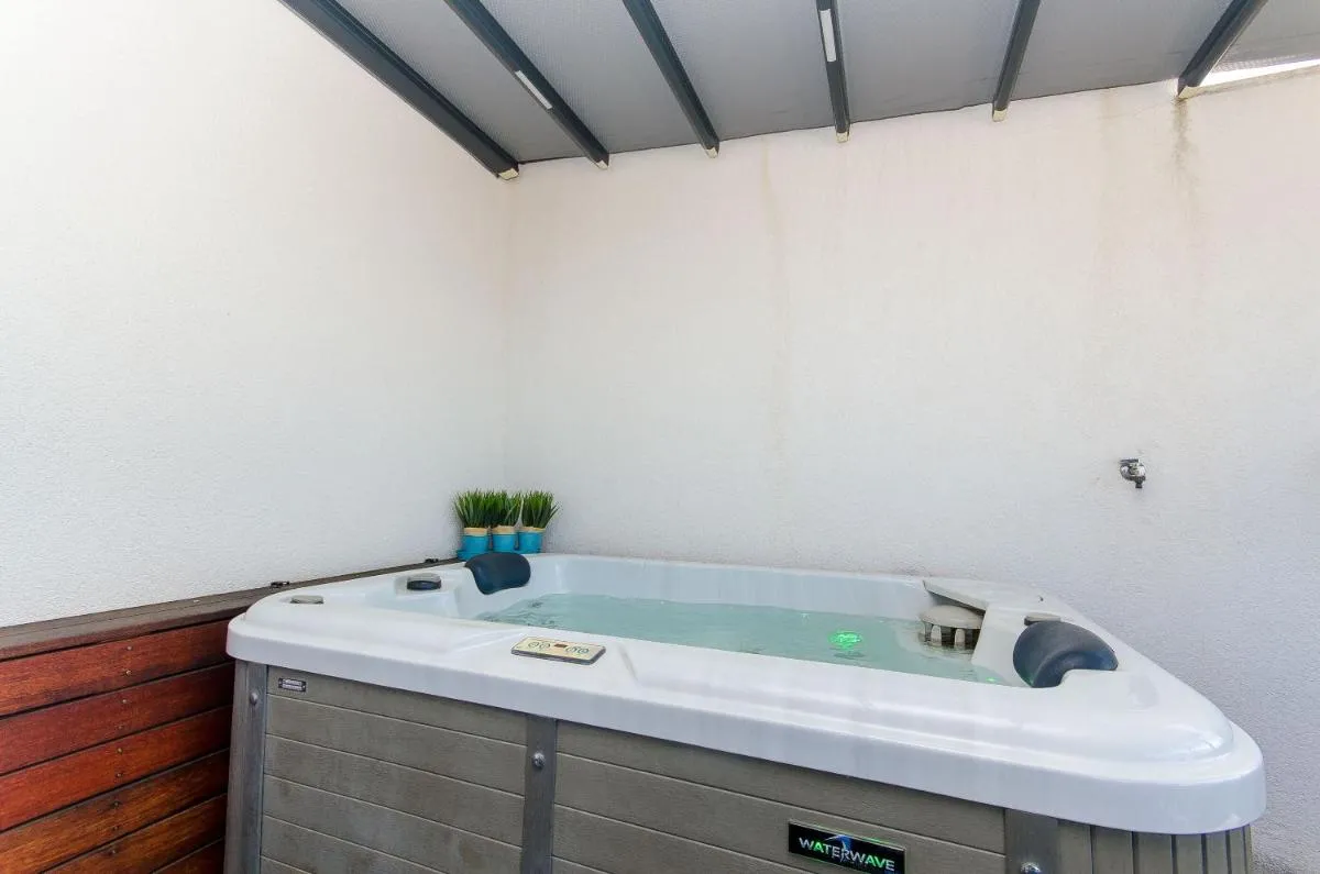 Image 2 of Apartment Jacuzzi Sky