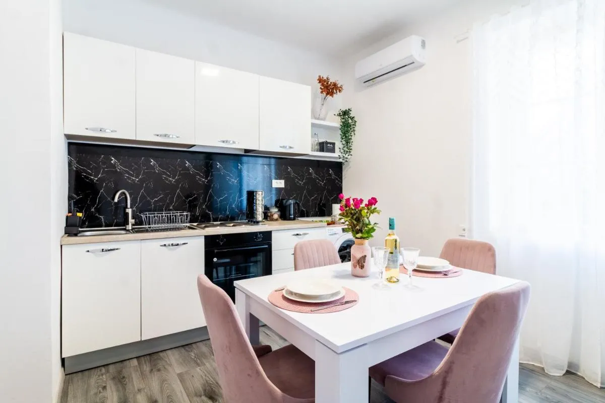Image 2 of Apartment Lea Centar
