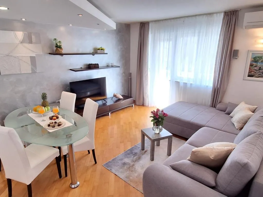Image of Apartment Leona
