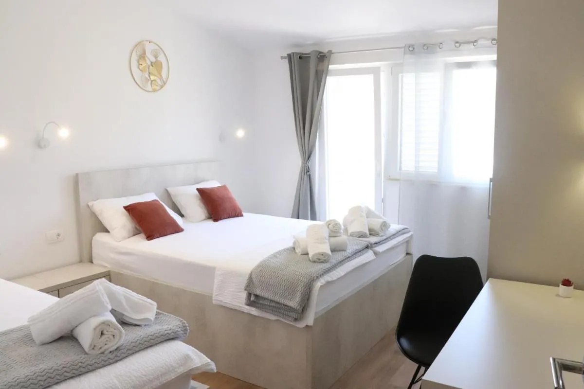 Image 1 of Apartment MARY- 2 free parking, near Mall of Split