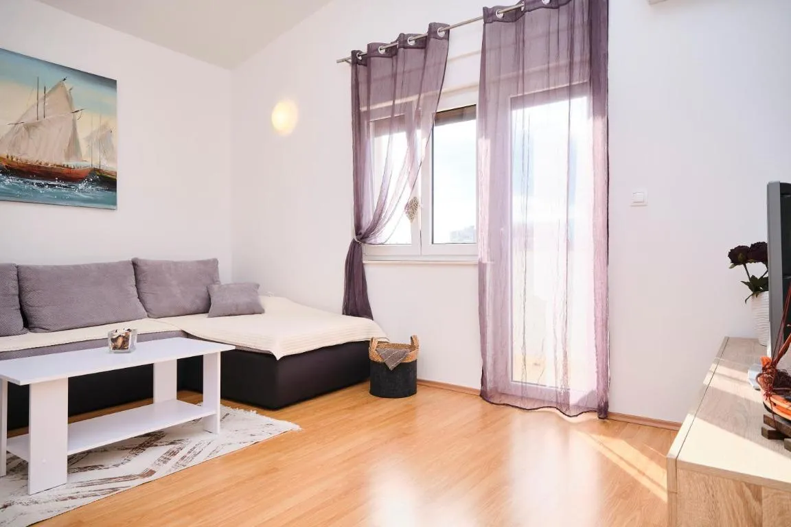 Image of Apartment Mark