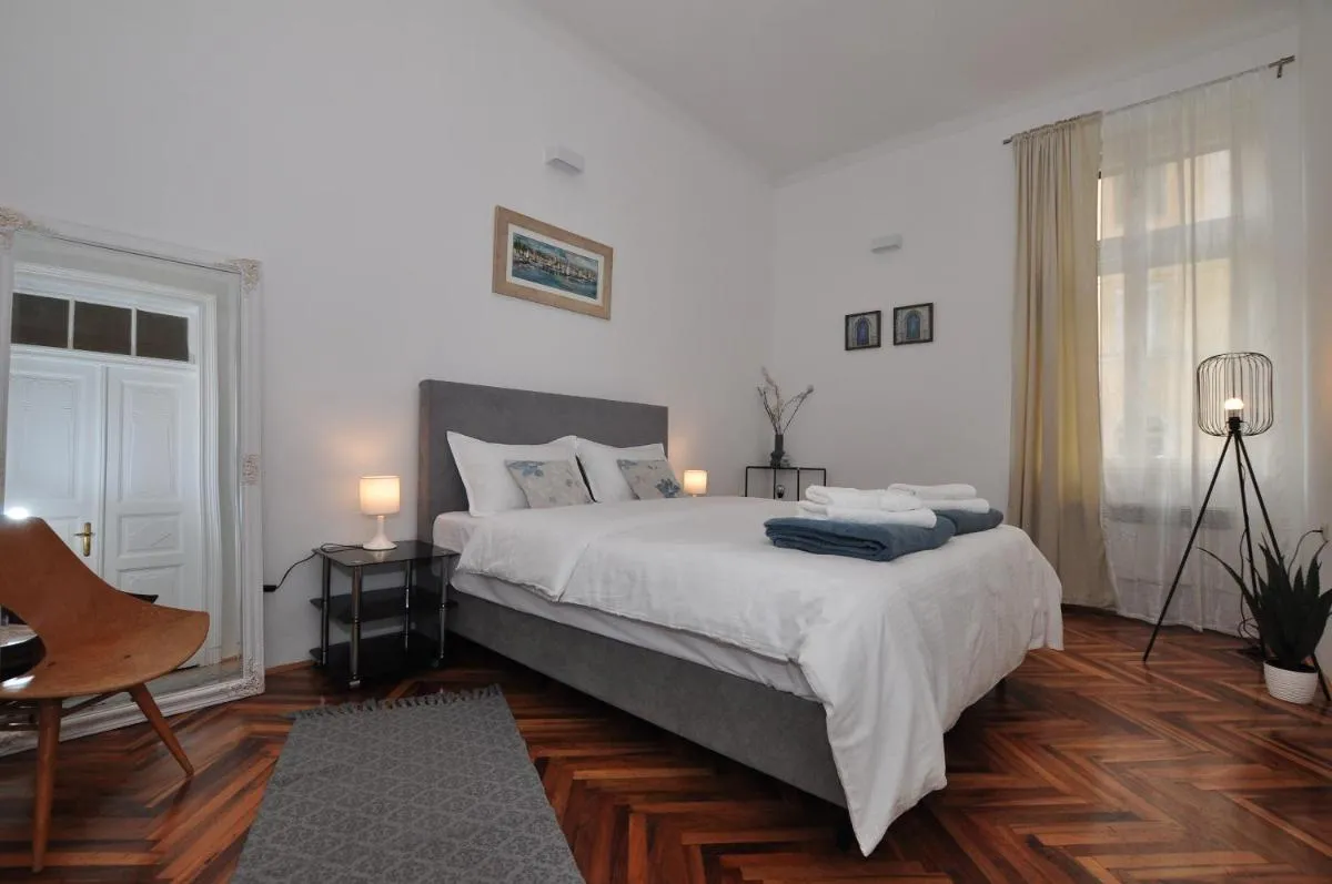 Image 1 of Apartment Moel Split