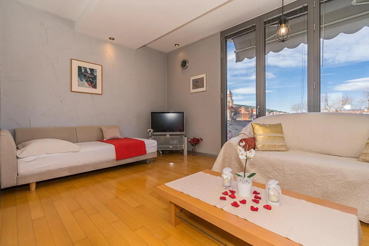 Image 1 of Apartment OLD TOWN with SEA VIEW
