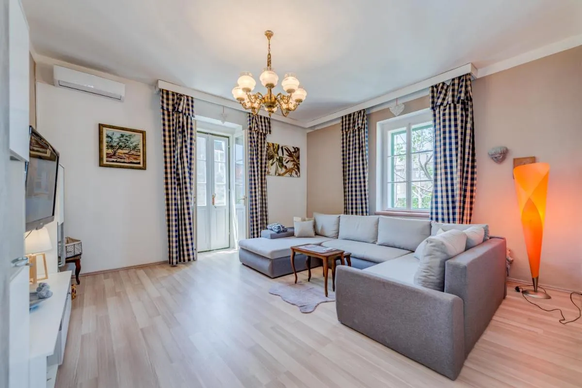 Image 4 of Apartment Pape