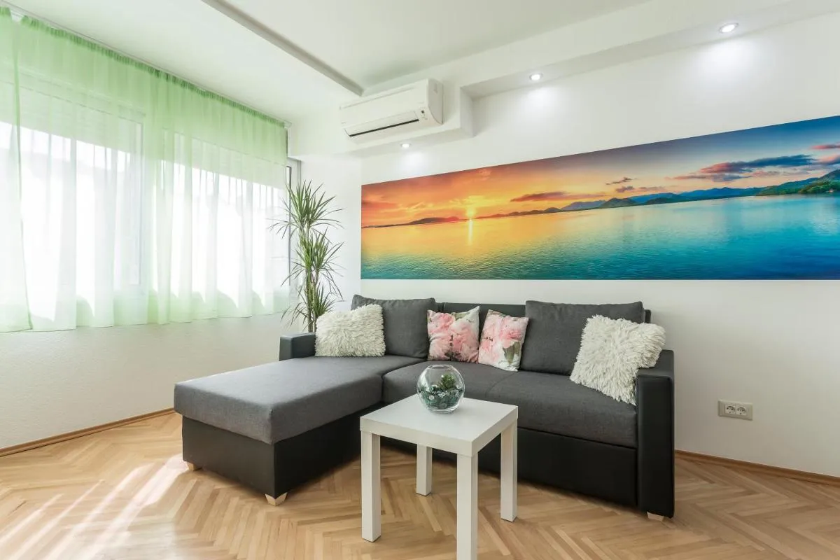 Image 4 of Apartment Petro Oldtown