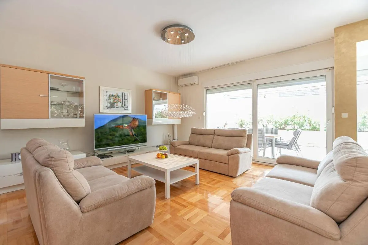 Image 2 of Apartment Relax whit big terrace 170m2 Near the Beach