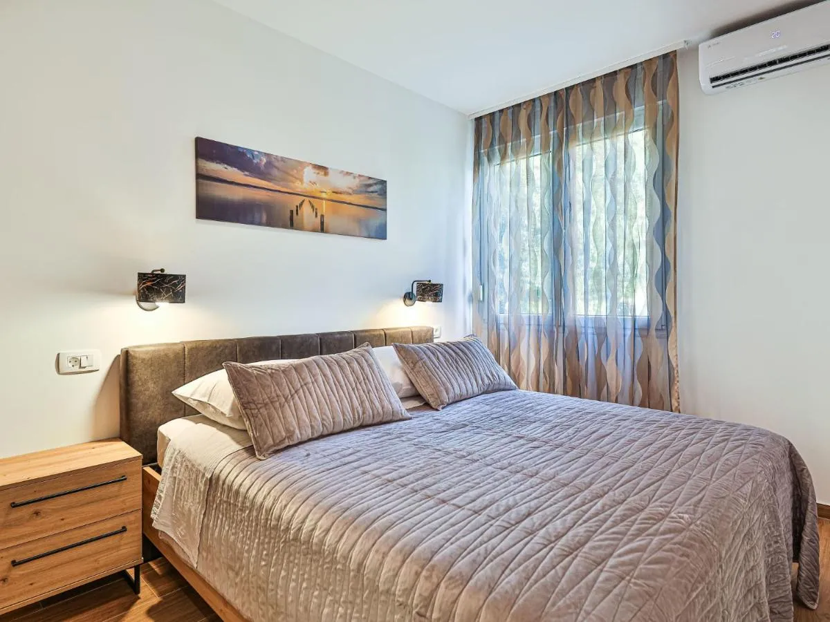 Image 2 of Apartment Silvana by Interhome