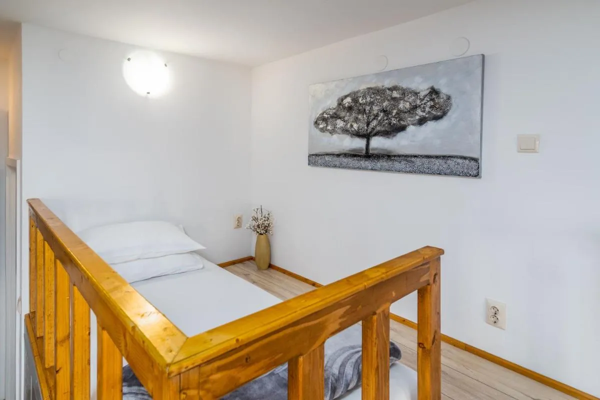 Image 1 of Apartment Tomas