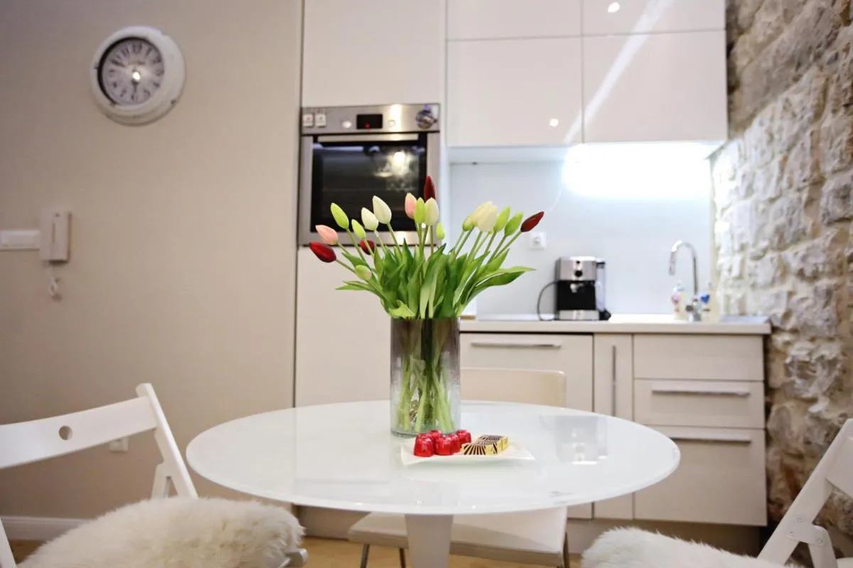 Image 3 of Apartment White Stone – Diocletian Palace