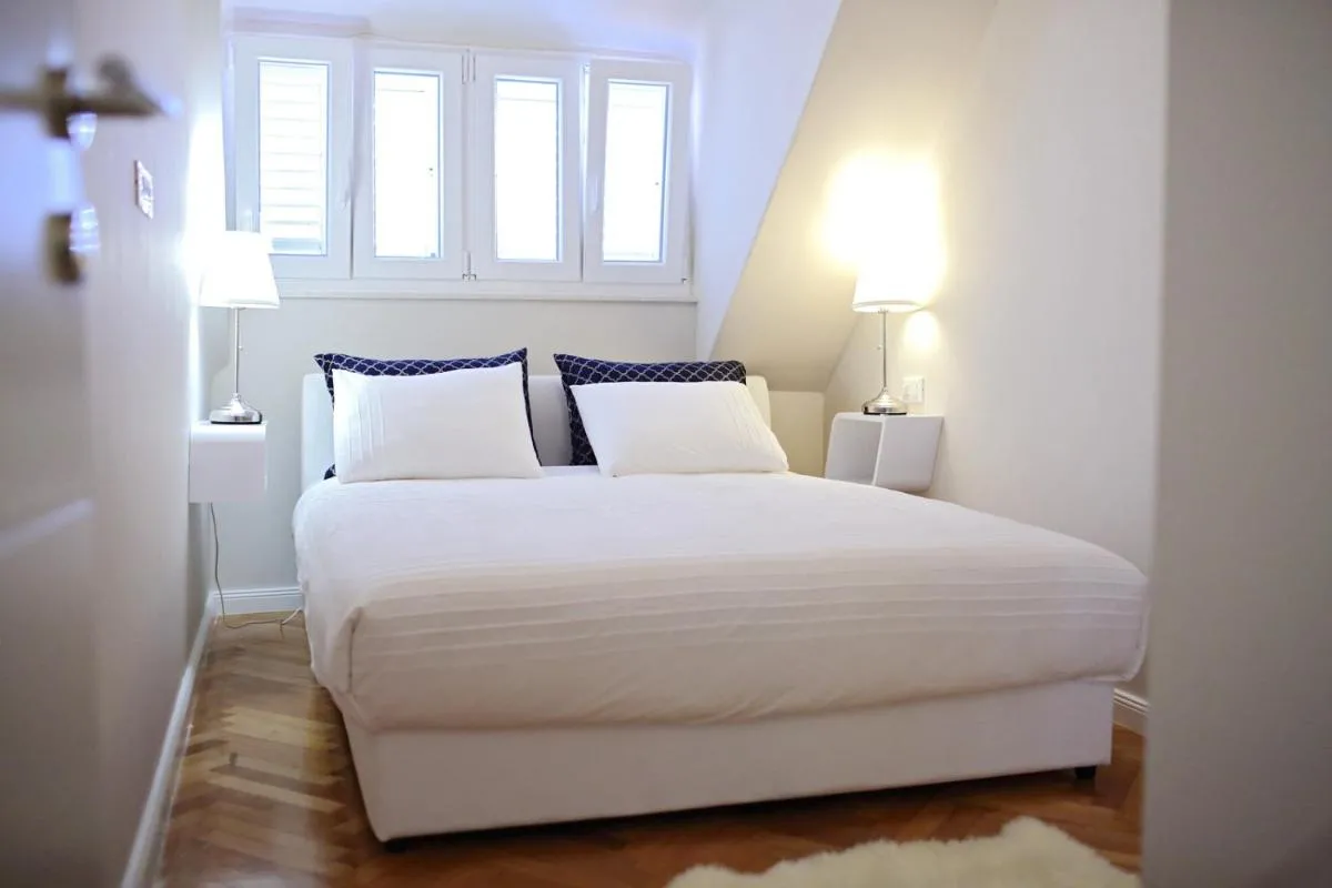 Image 1 of Apartment White Stone – Diocletian Palace