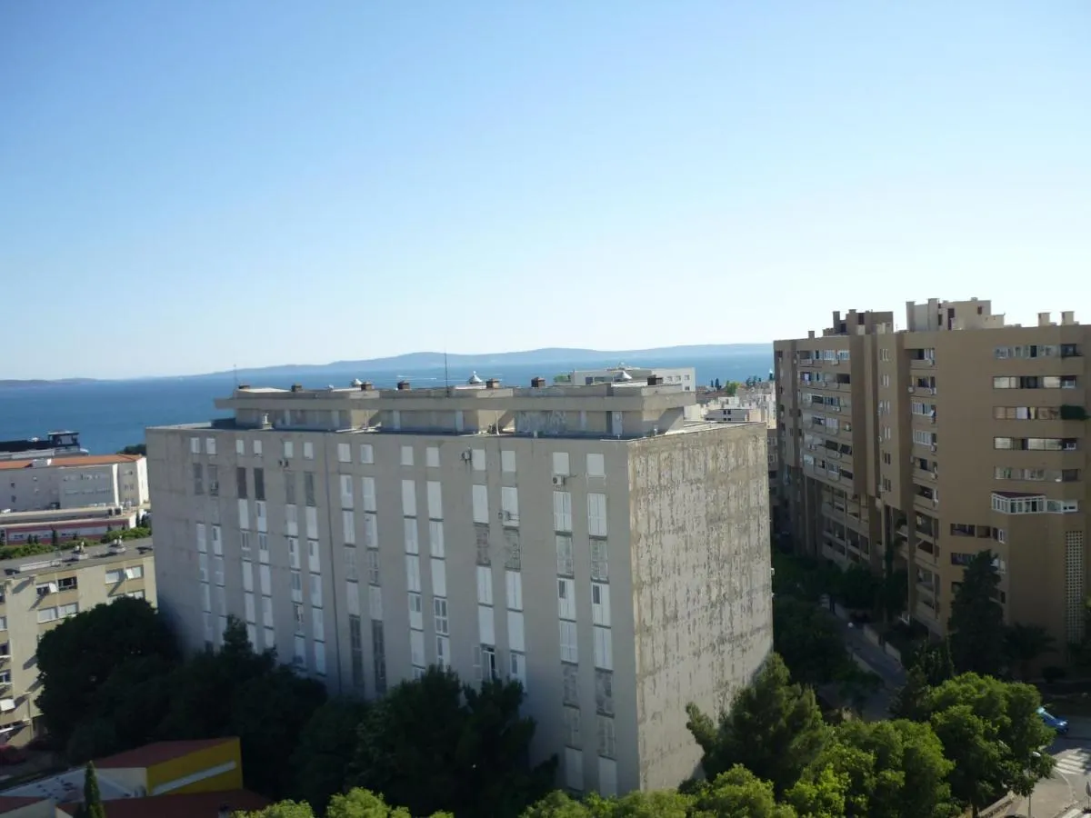Image 5 of Apartment magical view
