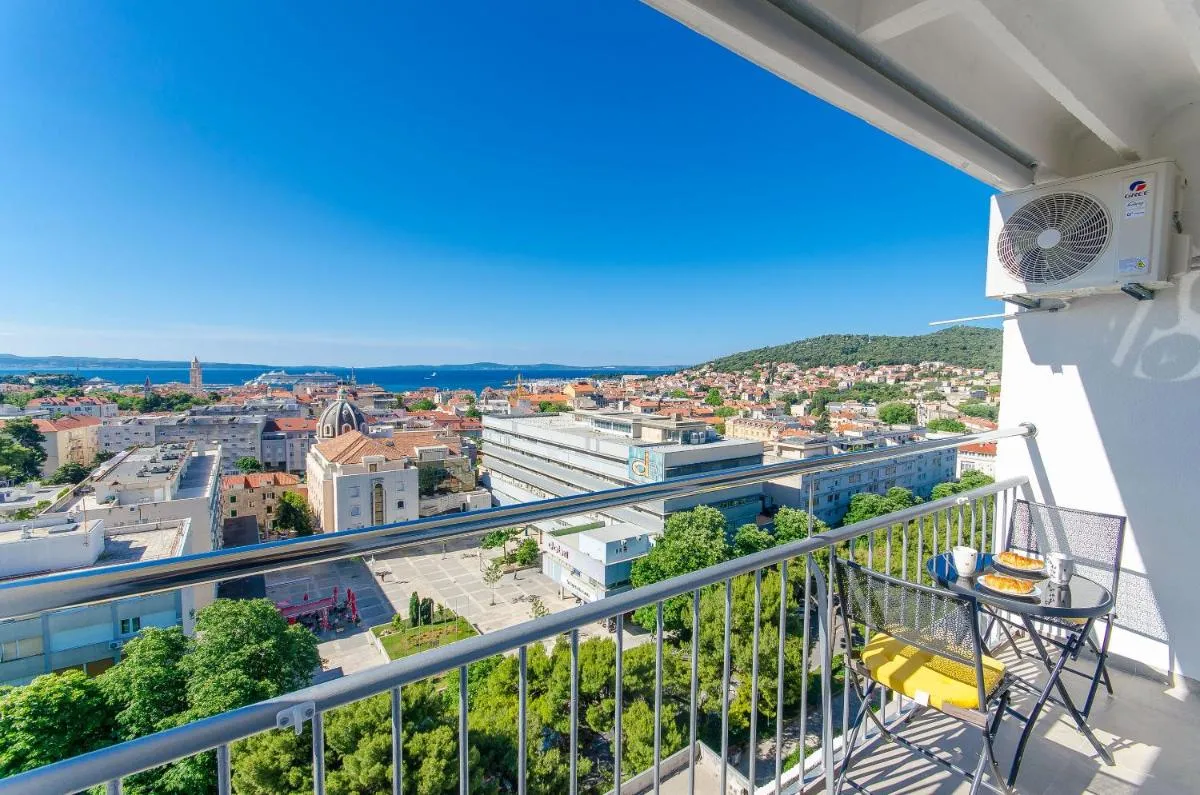 Image 5 of Apartments City View