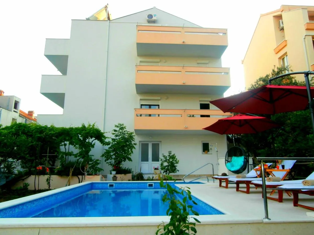 Image 3 of Apartments Cordis