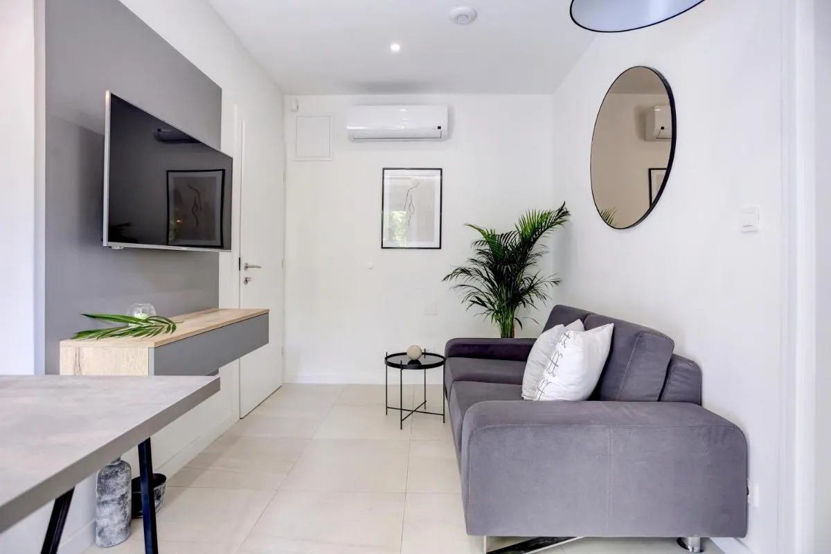 Image 2 of Apartments HUGO 2