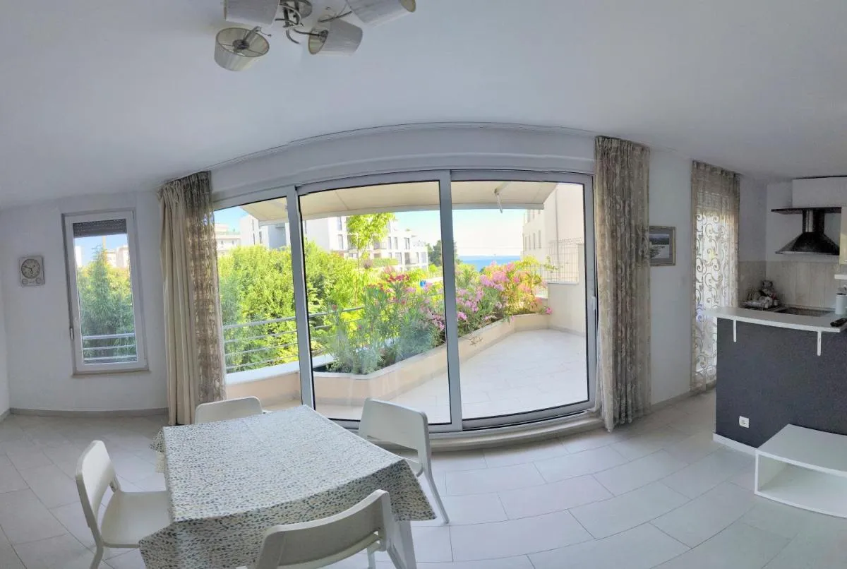 Image 3 of Apartments Mariot