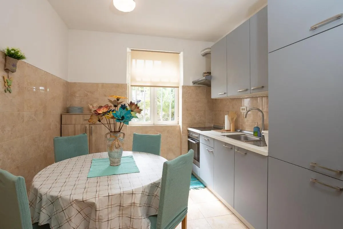Image 3 of Apartments Melody