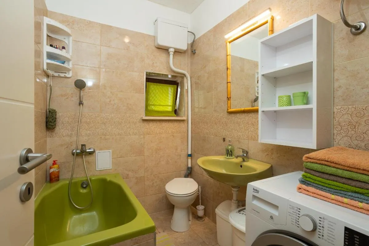 Image 2 of Apartments Melody