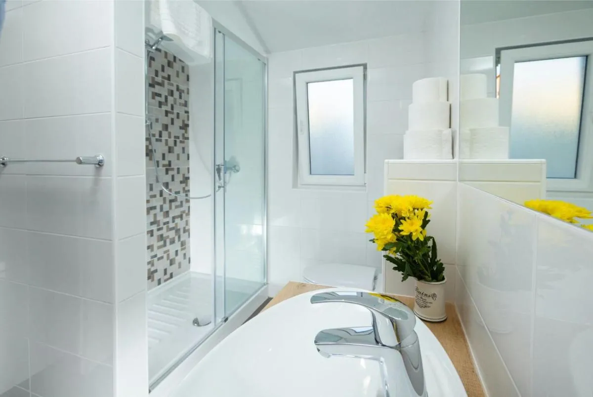 Image 6 of Apartments & Room Libar