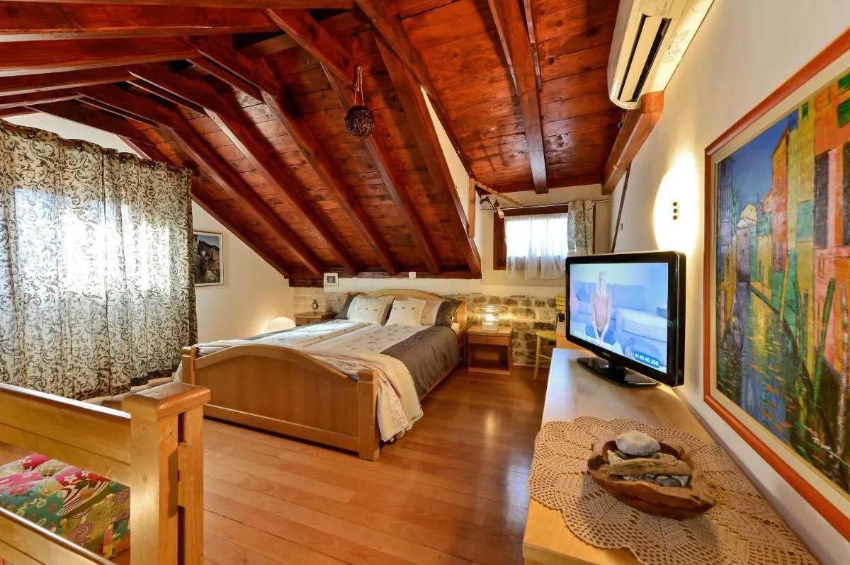 Image 4 of Apartments Salvezani