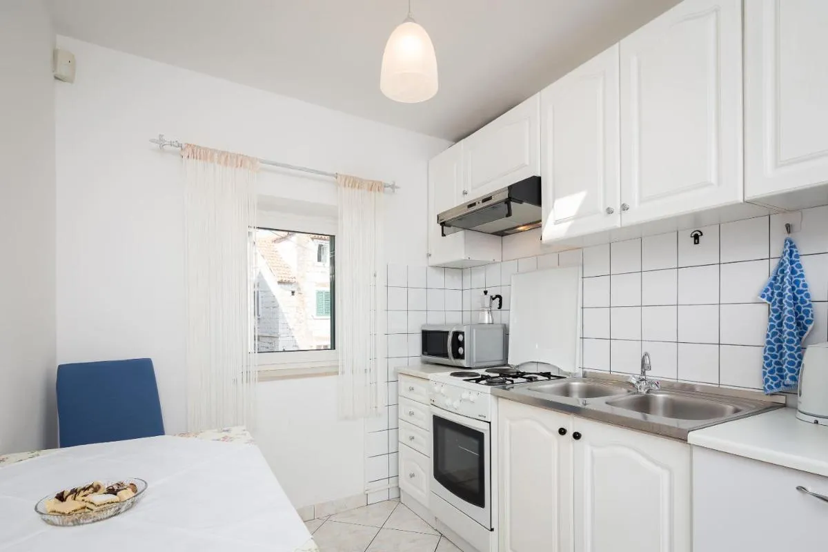Image 3 of Apartments Sunce