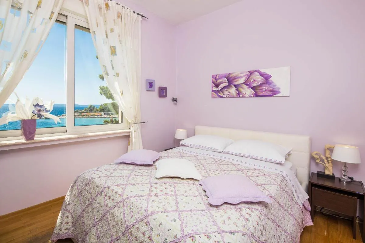 Image 1 of Apartments Suzy