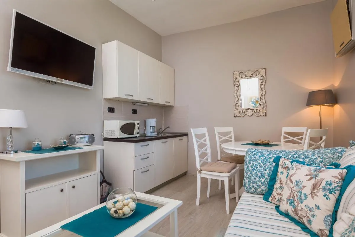Image 3 of Apartments Suzy