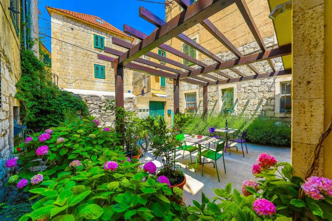 Image of Apartments Veig Palace