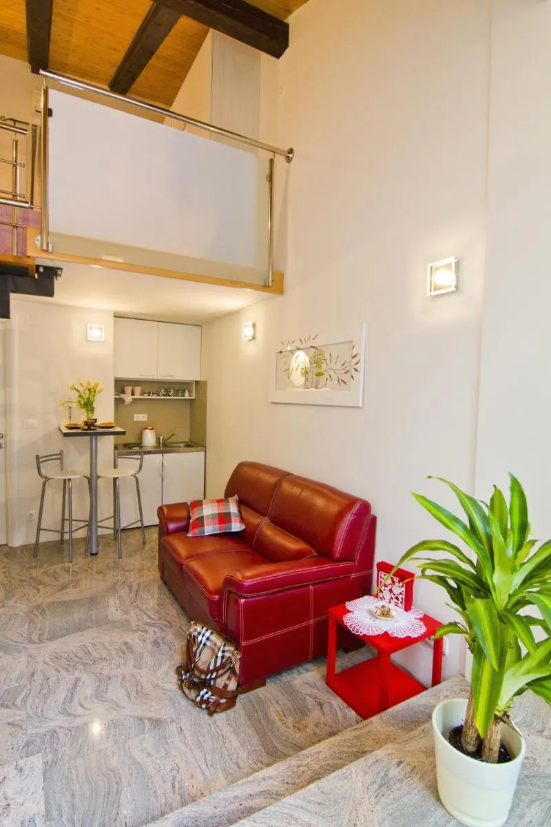 Image 3 of Apartments Veig Palace