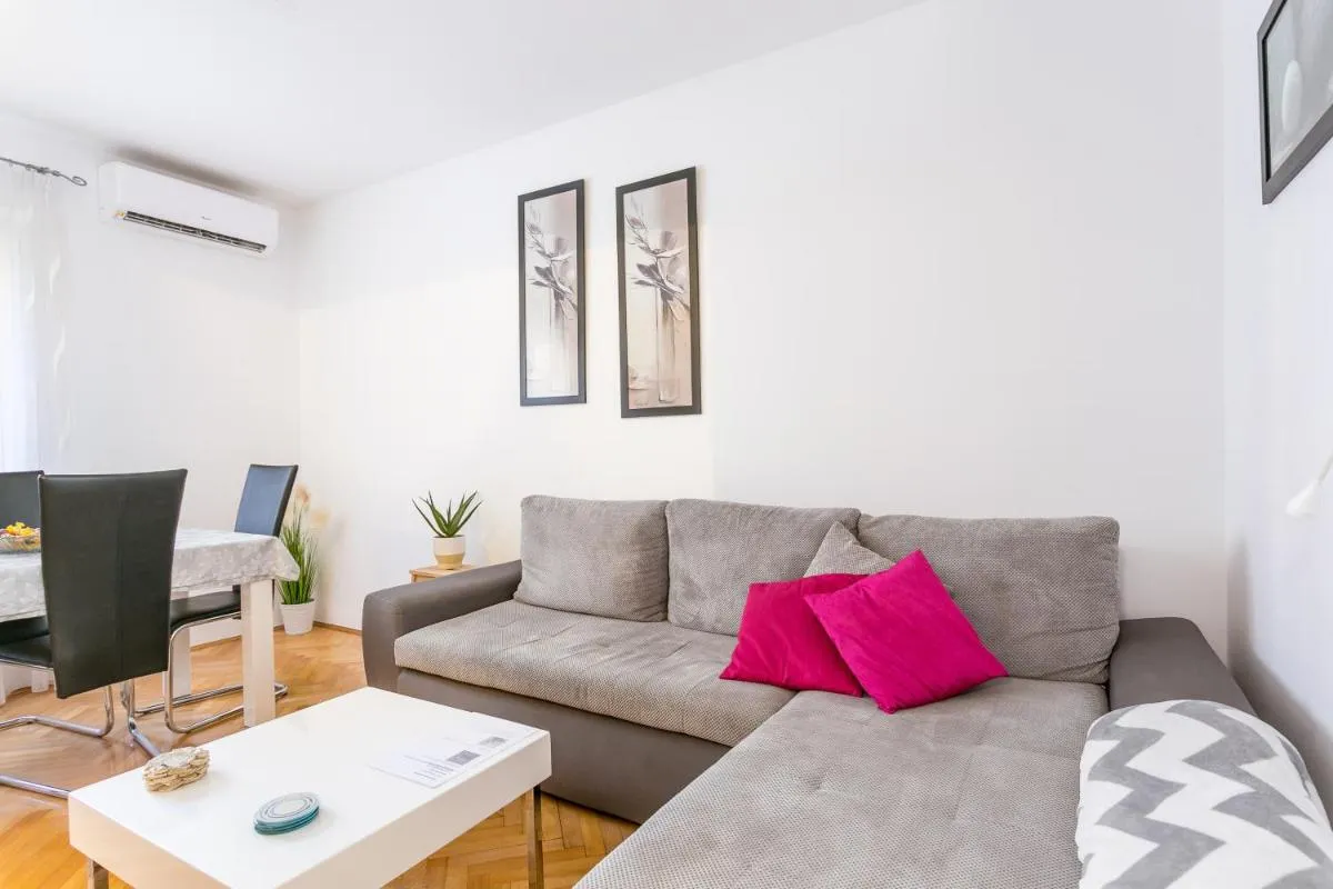 Image 4 of Apartments with WiFi Split – 21804