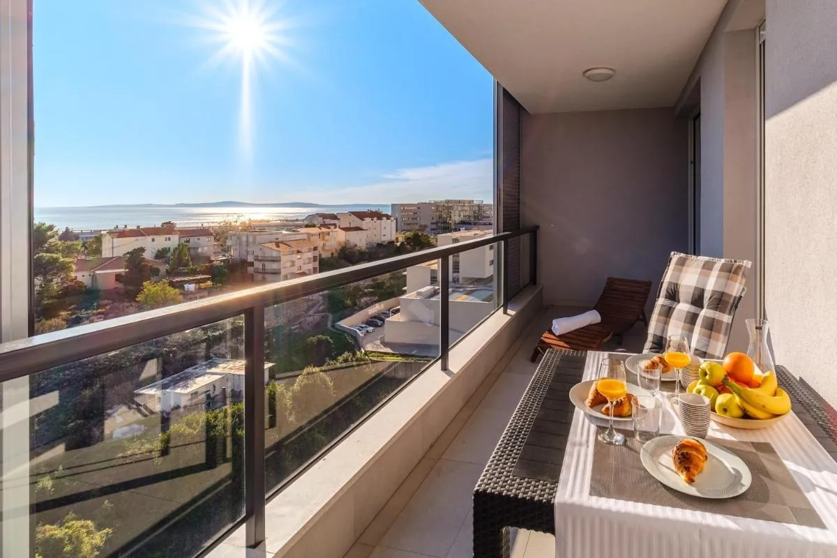 Image 2 of Apartments with WiFi Split – 22131