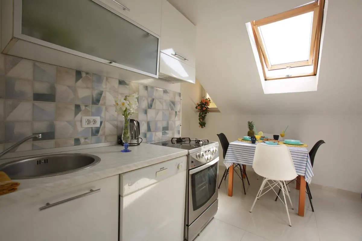 Image 6 of Apartment top center Lucia