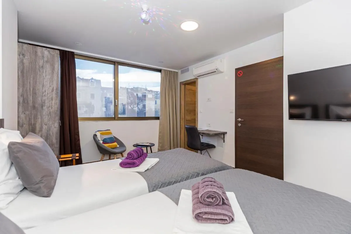 Image 1 of Apinelo Tower Rooms