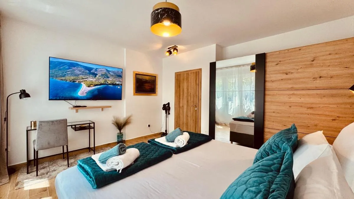 Image 6 of Atlantis Apartment