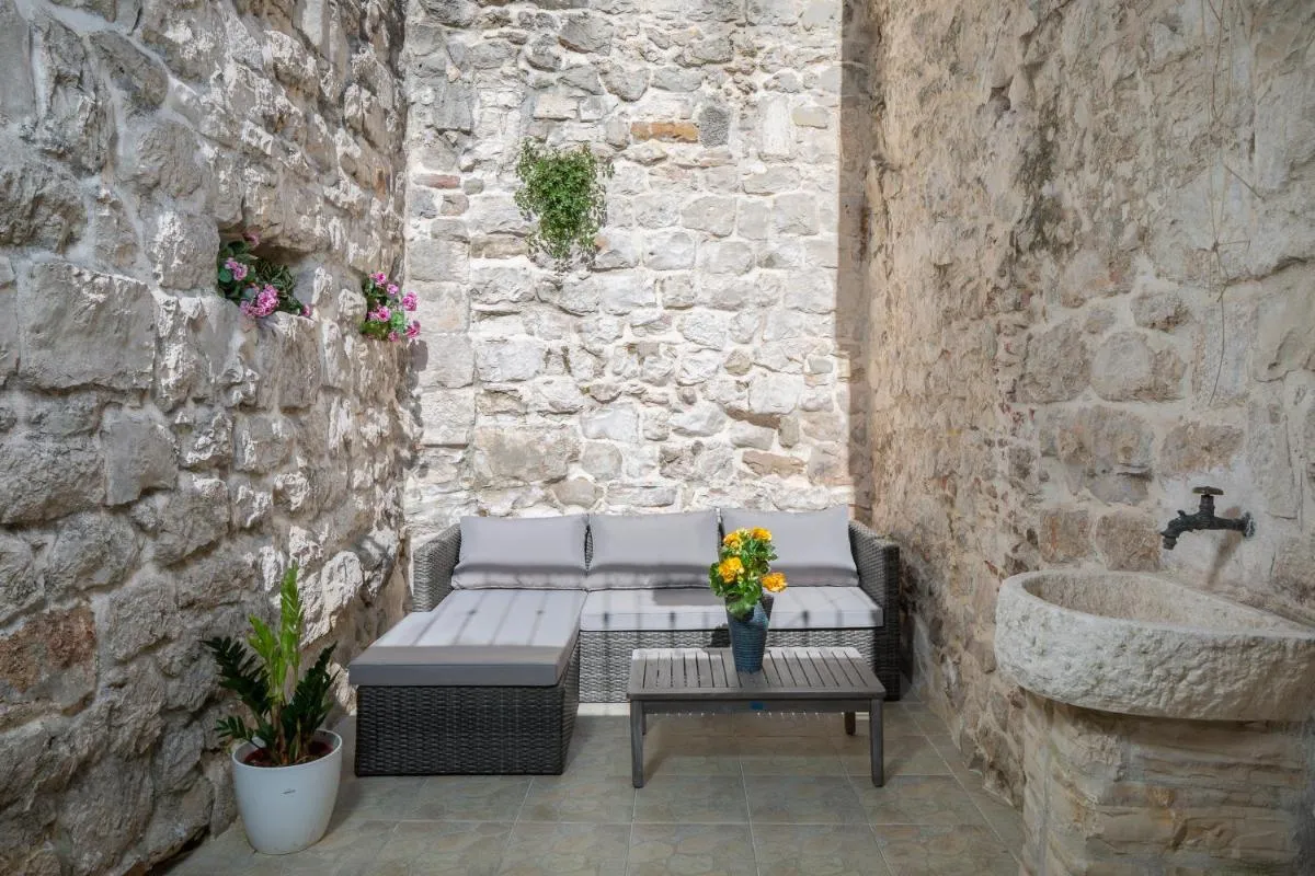 Image 1 of Awesome Stone House