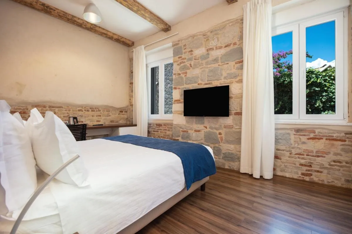 Image 1 of Azur Palace Luxury Rooms