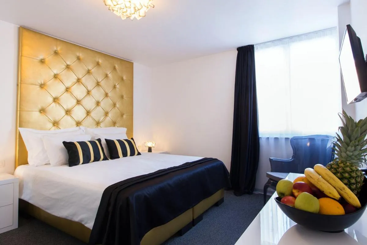Image 6 of B Gold Luxury rooms B&B